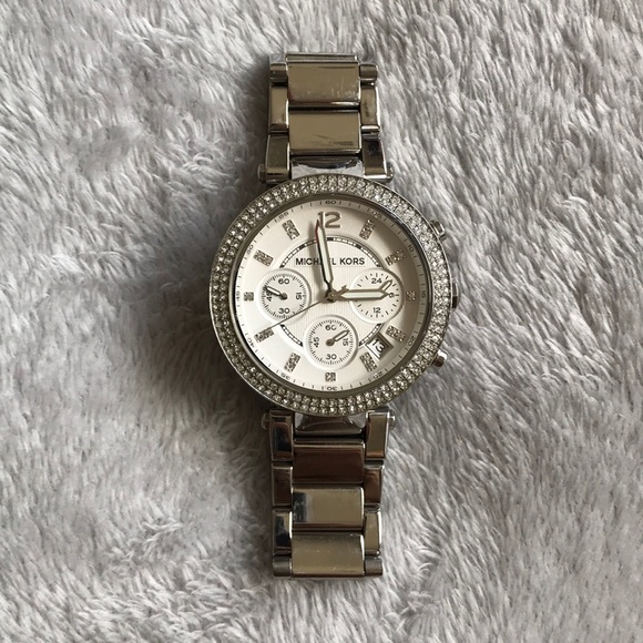 MK watch - Picture 1 of 2